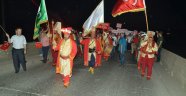 Mehteranla yürüdüler