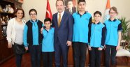 ÖĞRENCİLER MERAK ETTİKLERİNİ SORDU