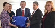 Şehit eşine taziye ziyareti