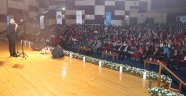 Şiirin gölgesinde türküler