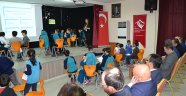 Suriyeli çocuklara adaptasyon eğitimi