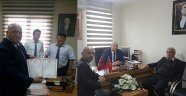 Tapuyu alarak sözünü tuttu