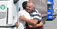 TIR kuyruğunda bayramlaşma